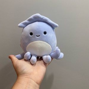 SQUISHMALLOW Stacy 5”